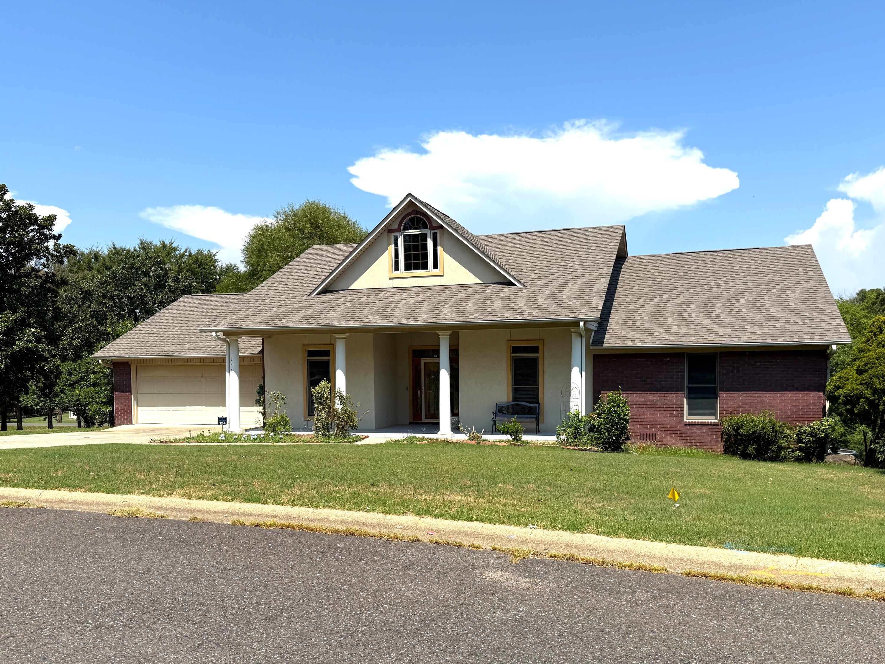 124 Oak Bend Loop